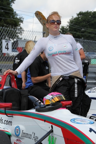 2013.10.01 アリスさん(AP) (333x500).jpg